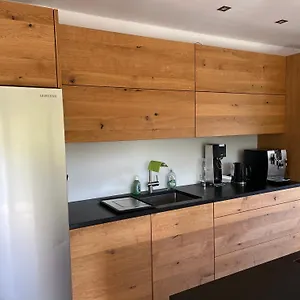 Apartment Wunderschoenes 4 Mit Seeblick